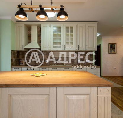 Photo 2 — 4-bedroom apartment in Plovdiv, Centyr