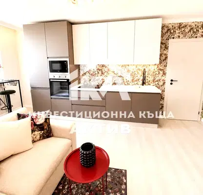 Снимка 2 — Тристаен апартамент с тераса в Гагарин, Пловдив