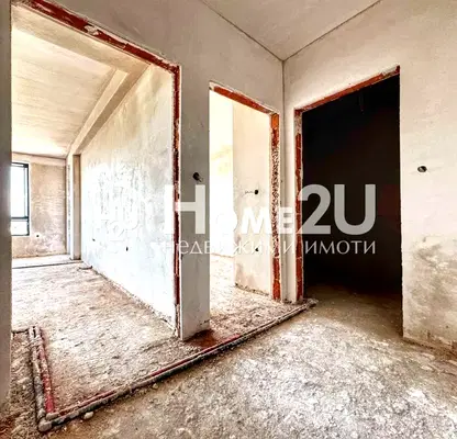 Снимка 2 — Двустаен апартамент с тераса и панорамна гледка в Гагарин, Пловдив