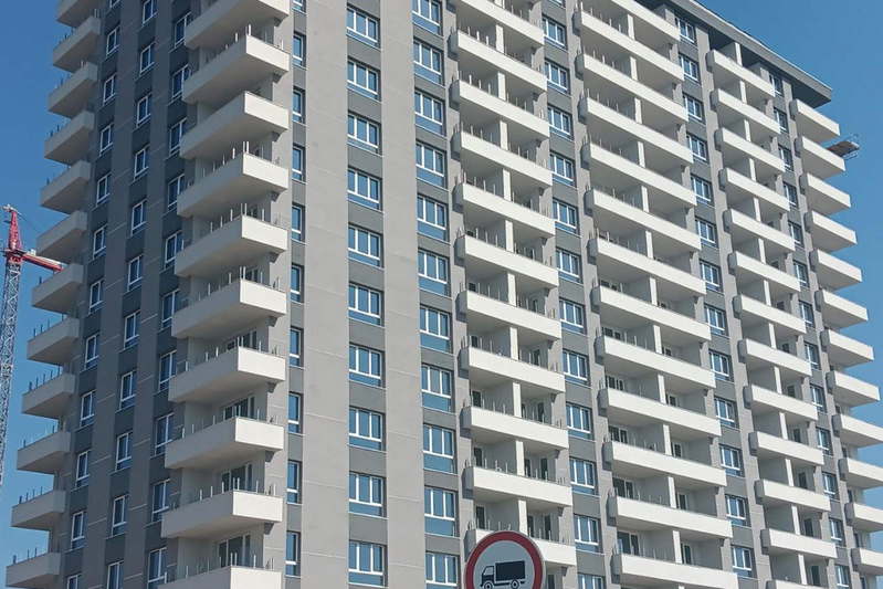Двустаен апартамент в Гагарин, Пловдив с тераса