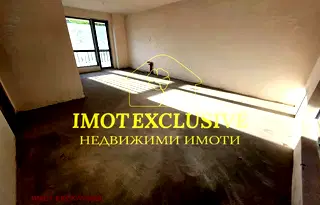 Тристаен апартамент с тераса в кв. Христо Смирненски, Пловдив