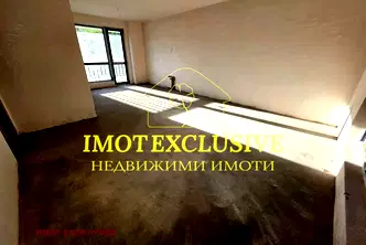 Тристаен апартамент с тераса в кв. Христо Смирненски, Пловдив