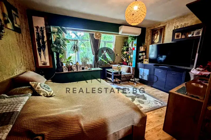 Three-room apartment in Hristo Smirnenski, Plovdiv with actual floor area