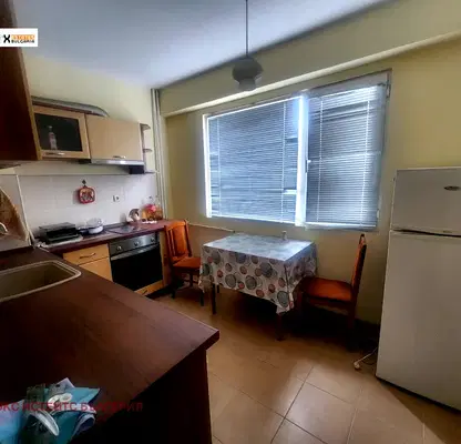 Снимка 3 — Двустаен апартамент в Кършияка, Пловдив, без тераса