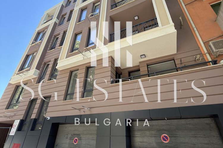 Двустаен апартамент в Кършияка, Пловдив с тераса