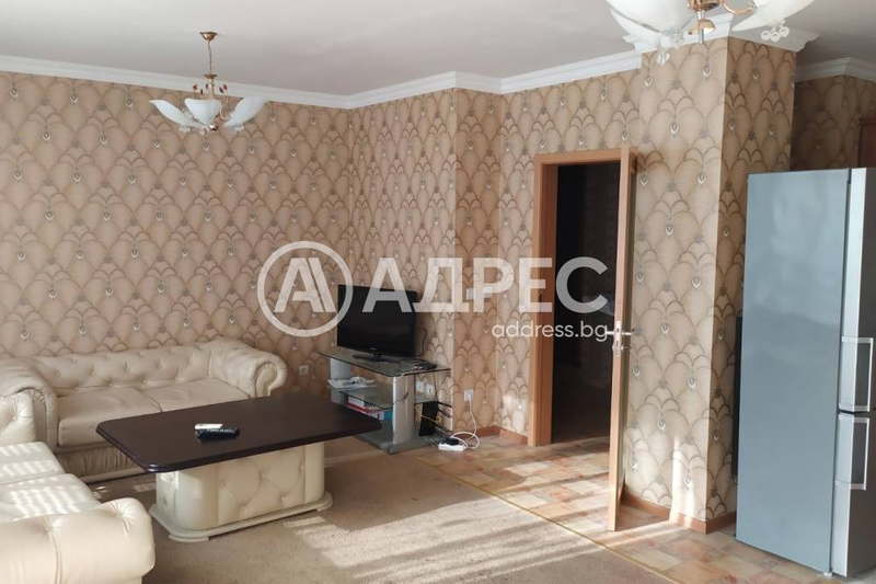 3-bedroom apartment in Plovdiv, Kyrshiyaka