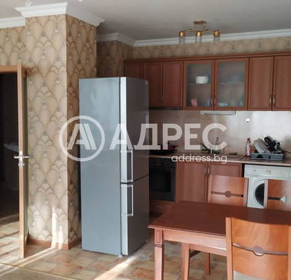 Снимка 2 — Тристаен апартамент с тераса в Кършияка, Пловдив