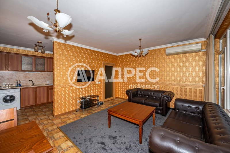 3-bedroom apartment in Plovdiv, Kyrshiyaka