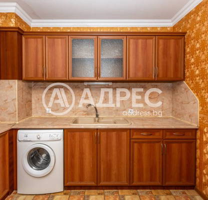 Снимка 2 — Тристаен апартамент с две тераси в Кършияка, Пловдив
