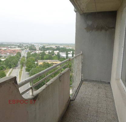 Снимка 4 — Двустаен апартамент с тераса в Кършияка, Пловдив