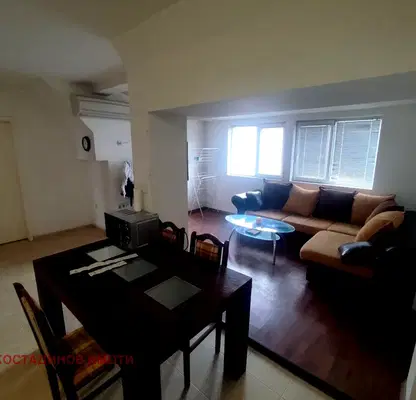 Снимка 3 — Двустаен апартамент с панорамна тераса в Кършияка, Пловдив