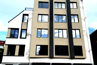 Тристаен апартамент в Кючук Париж с асансьор, Пловдив
