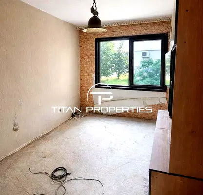 Снимка 4 — Тристаен апартамент в Кючук Париж, Пловдив с тераса
