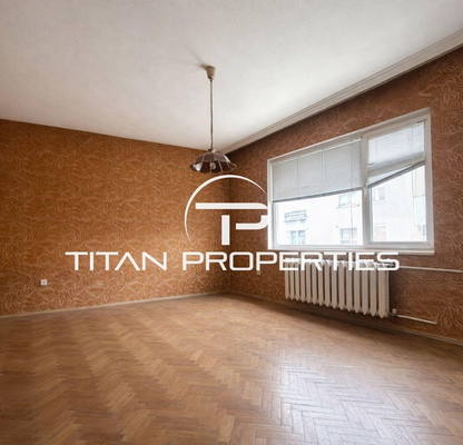 Снимка 2 — Тристаен апартамент 105 кв.м. в Мараша с тераса