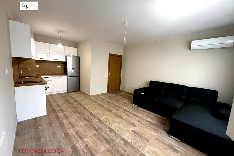 Two-room apartment in Marasha with underground garage in Plovdiv