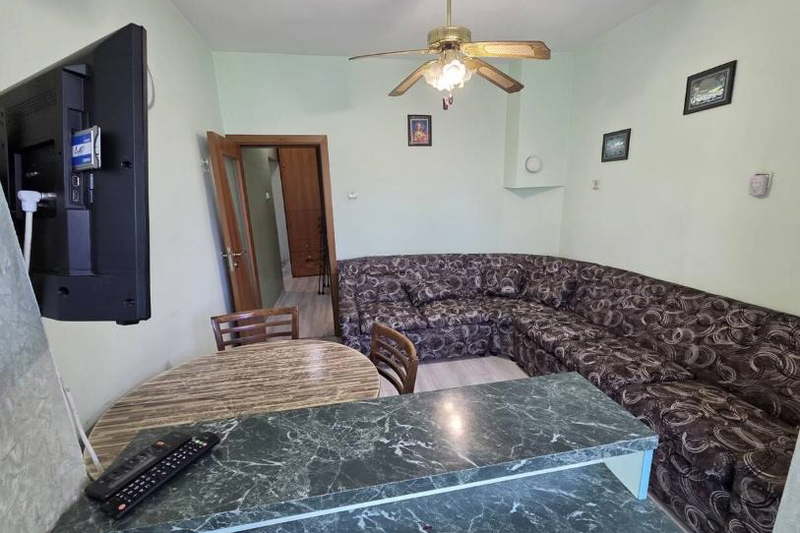 Тристаен апартамент в Мараша, Пловдив с асансьор
