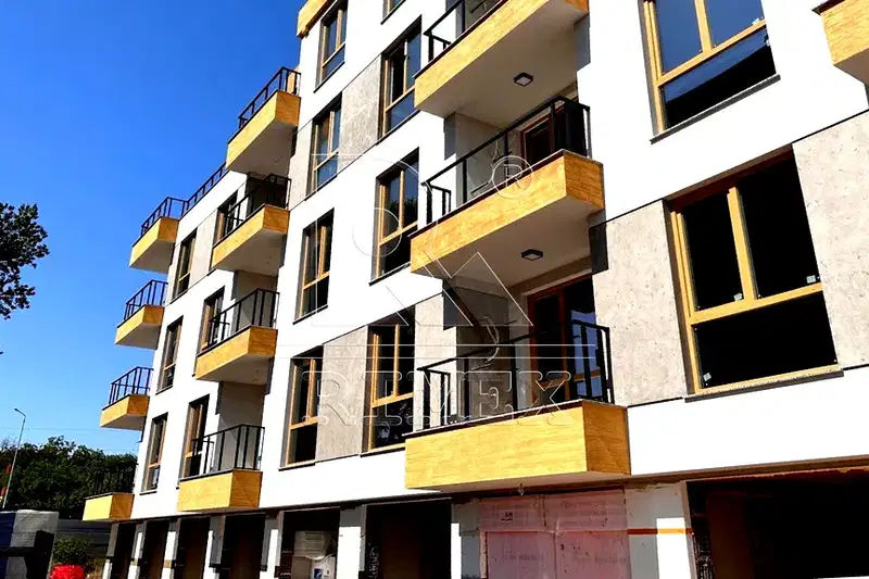 3-bedroom apartment in Plovdiv, Mladejki Hylm
