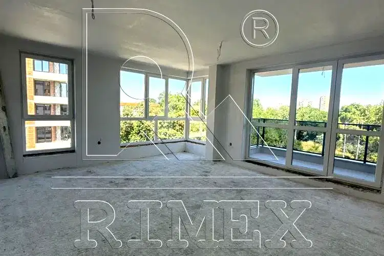 3-bedroom apartment in Plovdiv, Mladejki Hylm