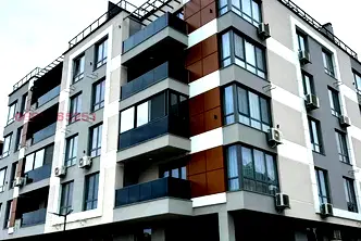 Двустаен апартамент в Остромила, Пловдив с асансьор и охрана