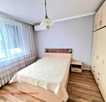 Снимка 3 — Двустаен апартамент с тераса в Остромила, Пловдив