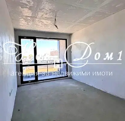 Снимка 3 — Двустаен апартамент с източно изложение в Тракия, Пловдив