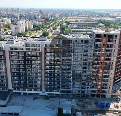 Снимка 2 — Тристаен апартамент в Тракия, Пловдив с тераса