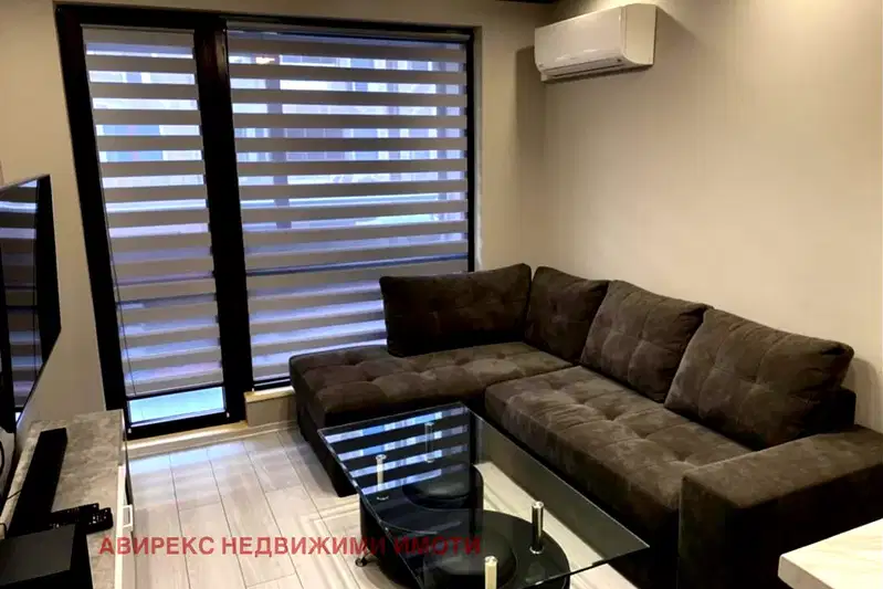 Двустаен апартамент в Тракия, Пловдив с асансьор