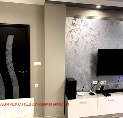 Снимка 2 — Двустаен апартамент в Тракия, Пловдив с асансьор