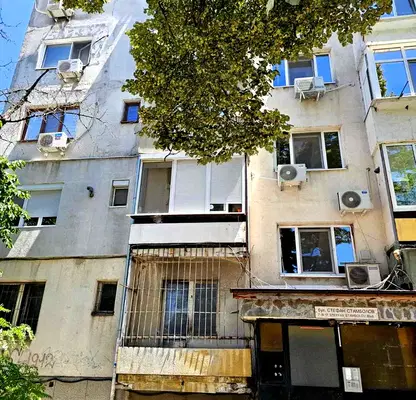 Снимка 2 — Двустайно жилище с паркинг във Въстанически, Пловдив