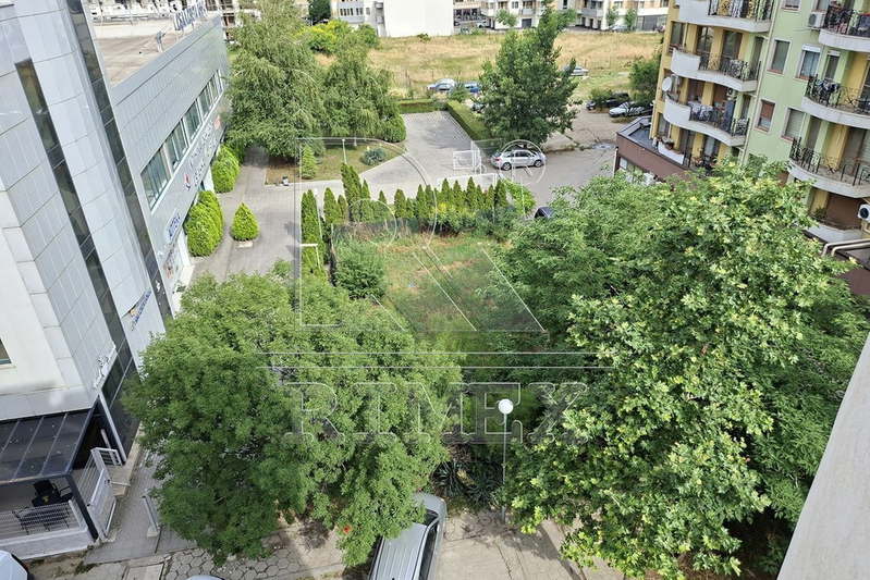 3-bedroom apartment in Plovdiv, Vystanicheski