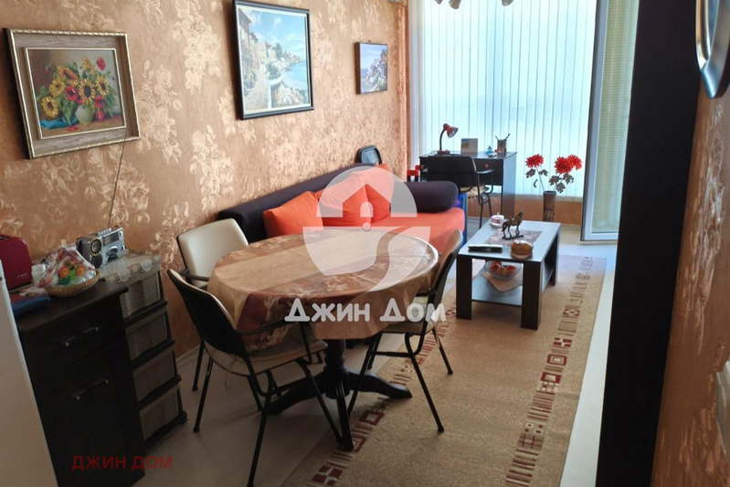 Двустаен апартамент в Бургас, Поморие