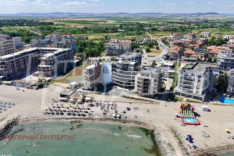 Двустаен апартамент в Бургас, Поморие