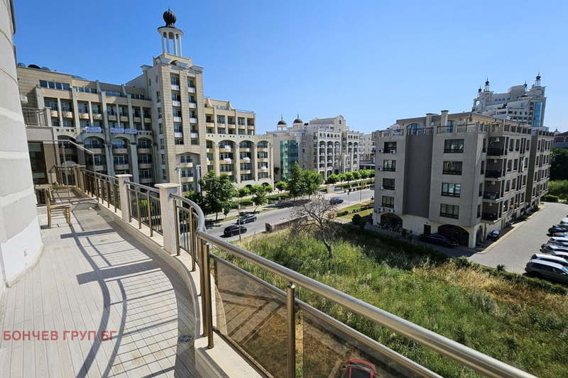 3-bedroom apartment in Oblast Burgas, Pomorie