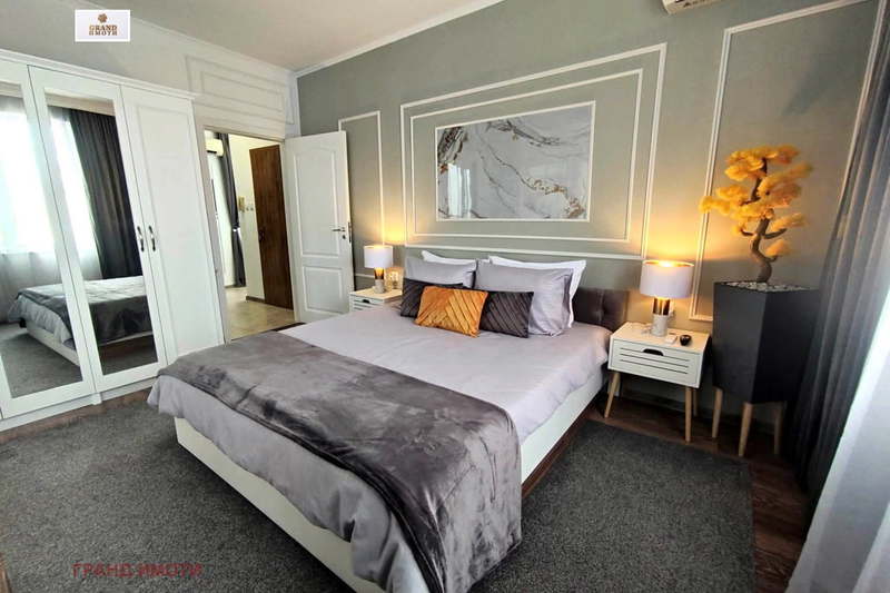2-bedroom apartment in Ruse, Centyr