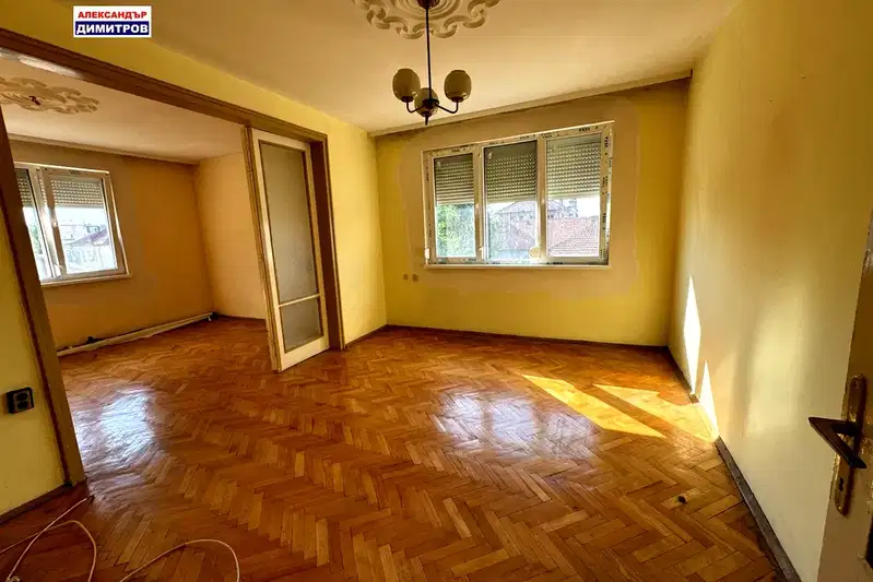 3-bedroom apartment in Ruse, Centyr