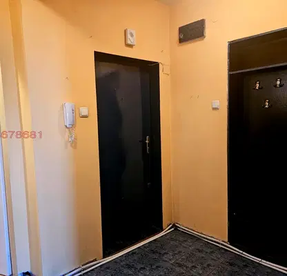Снимка 2 — Тристаен апартамент в Русе, Център