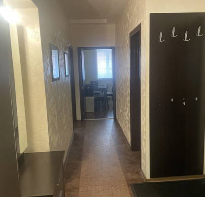 Снимка 3 — Тристаен апартамент в Центъра на Русе с остъклена тераса
