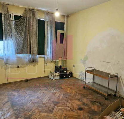 Снимка 5 — Тристаен апартамент в Русе, Център