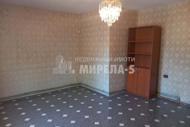 Тристаен апартамент в Русе, Дружба 3
