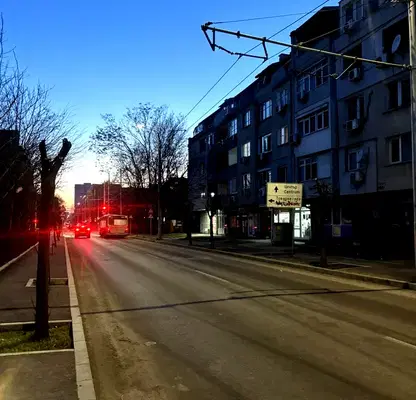 Снимка 2 — Двустаен апартамент в Русе, Възраждане