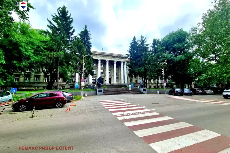 Тристаен апартамент в Русе, Възраждане