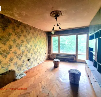 Снимка 3 — Тристаен апартамент в Русе, Възраждане