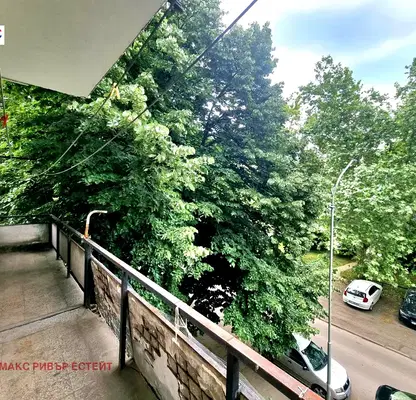 Снимка 5 — Тристаен апартамент в Русе, Възраждане