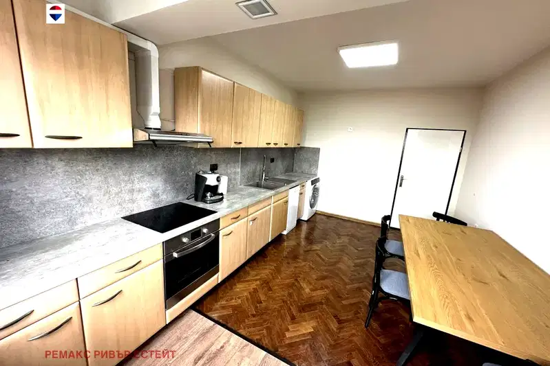 3-bedroom apartment in Ruse, Vyzrajdane