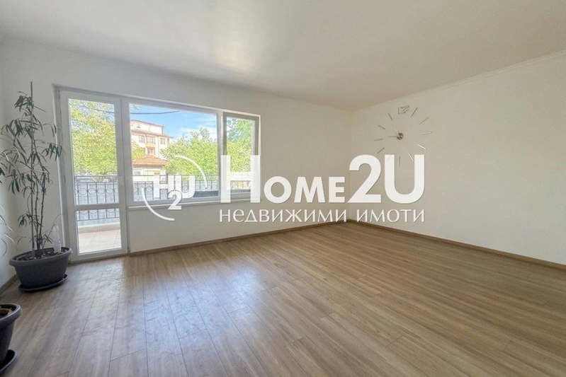 4-bedroom apartment in Oblast Varna, Ezerovo