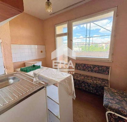 Снимка 4 — Двустаен апартамент в Шумен, 5-ти полк