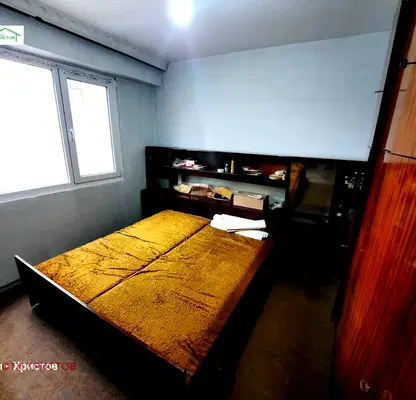 Снимка 4 — Тристаен апартамент в Шумен, 5-ти полк