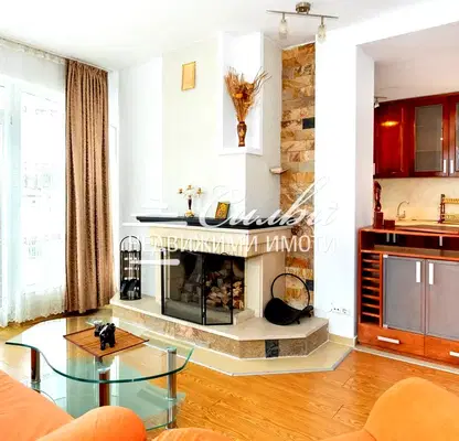 Photo 2 — 3-bedroom apartment in Shumen, Centyr
