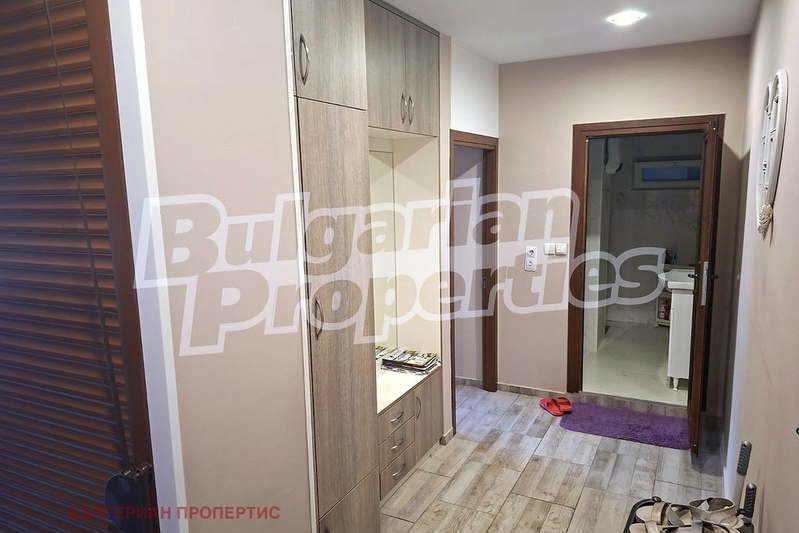 3-bedroom apartment in Shumen, Centyr