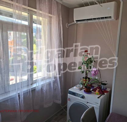 Photo 2 — 3-bedroom apartment in Shumen, Centyr